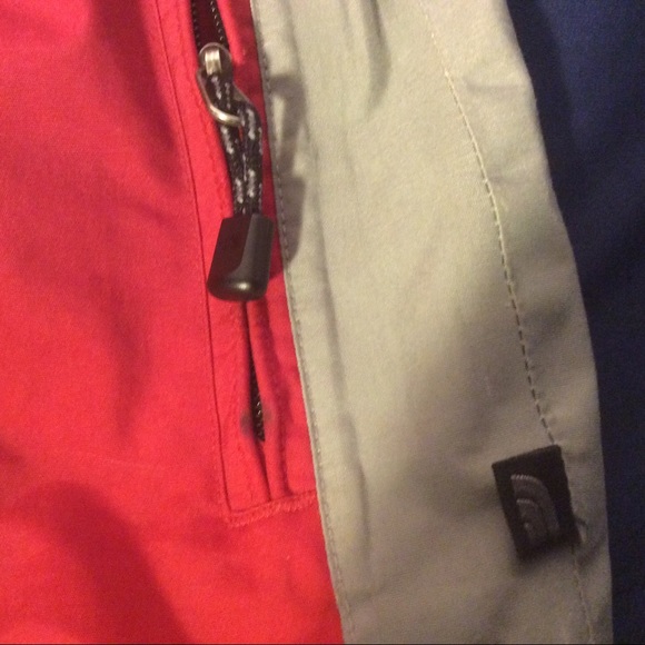 Men’s The North Face HyVent Jacket Mens size medium Red & Gray - Picture 10 of 16